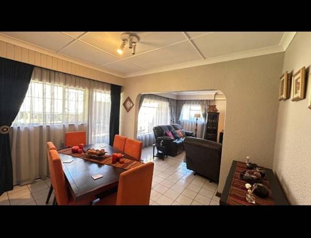 3 BEDROOM HOUSE FOR SALE IN WITFIELD